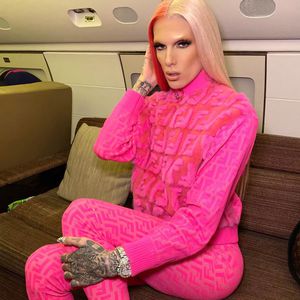 YouTuber Jeffree Star verkauft seine pinkfarbene Luxus-Villa
