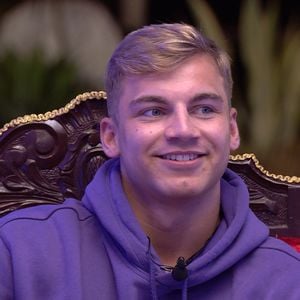 Hat Jendrik seine Freundin für "Love Island" verlassen?