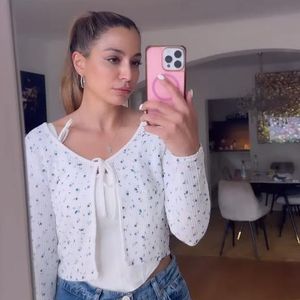 "Hatte Mental Breakdowns": Jenefer Riili meldet sich zurück