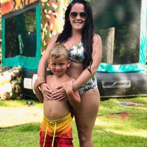 Jenelle Evans' Sohn (6) ist schon von zwei Schulen geflogen