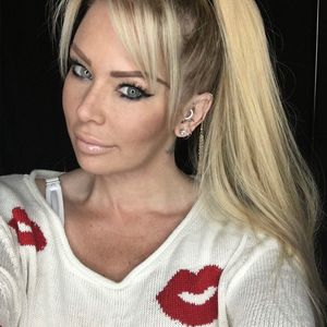 "Noch nicht stehen": Jenna Jameson gibt Gesundheitsupdate