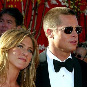 Harte Worte von Sohn: Jennifer Aniston steht Brad Pitt bei