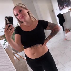 "Weiter abgenommen": Jenny Frankhauser zeigt After-Baby-Body