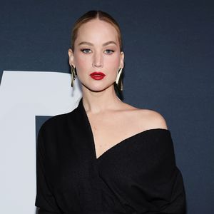 Von wegen graue Maus: Jennifer Lawrence überzeugt mit Stil!