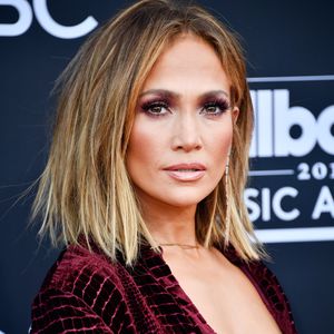 Wow! Jennifer Lopez hat eine Bodybuilder-Doppelgängerin