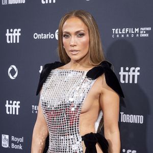 Nach Scheidung: Ließ sich J.Lo etwa Ben-Tattoo entfernen?