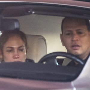 Streiten Jennifer Lopez und Alex hier wegen fremder Frau?