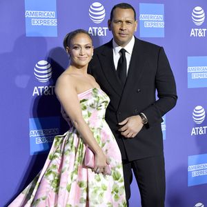 Family-Pic: J.Lo und Alex Rodriguez kuscheln mit ihren Kids