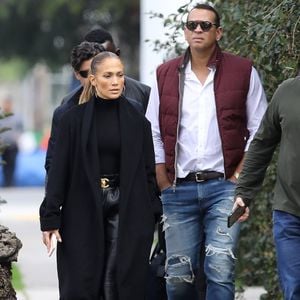 Umzug? J.Lo und A-Rod schauen sich Grundstücke in L.A. an
