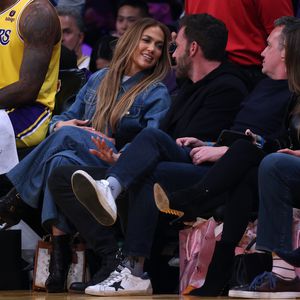 J.Lo und Ben Affleck im Turtelfieber bei Basketballspiel