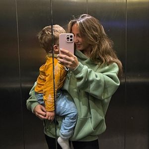 So stark meistert Jennifer Saro Sohn Keksis Krankheit