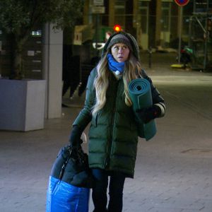 "Nase zu weit oben": Obdachloser schießt gegen Jenny Elvers