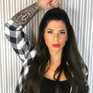 Nach Tod ihres Opas: Jenny Frankhauser meldet sich im Netz