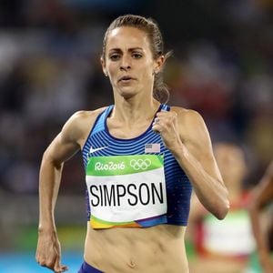 Wiederbelebt: Olympionikin Jenny Simpson kollabiert bei Lauf