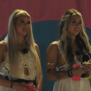 "Love Island"-Kandidatinnen ziehen über neue Granaten her