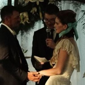 Jahrestag: Lana Del Rey postet privates Foto ihrer Hochzeit