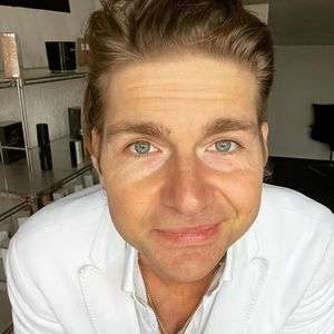 Geheime Hochzeit? Jeremy Fragrances Foto heizt Gerüchte an