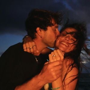 Yvonne Pferrer und Partner Jeremy Grube haben sich verlobt