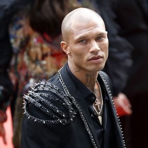 Verlobt? Jeremy Meeks' Milliardärs-Girl trägt Mega-Klunker