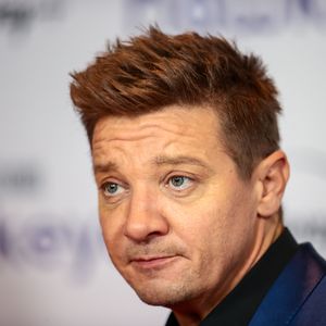 Jeremy Renner verletzt sich schwer nach heftigem Schneesturm