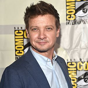 Irrer Vorwurf: Hat Jeremy Renner seine Tochter (6) gebissen?