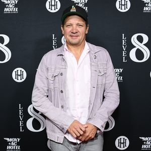 Jeremy Renner erinnert sich an seinen Horror-Unfall zurück