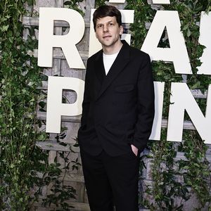 Jesse Eisenberg genießt ruhiges Leben fernab von Hollywood