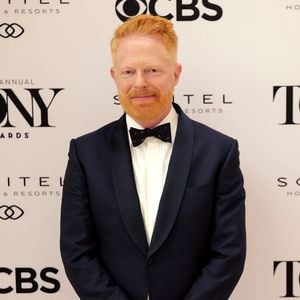 Jesse Tyler Ferguson sieht "Modern Family" als Schutzschild