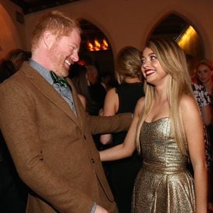 So süß gratuliert Sarah Hyland ihrem Co-Star zum Geburtstag