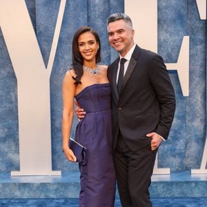 Jessica Albas Ex Cash freut sich über ihre neue Beziehung