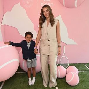 Jessica Alba feiert Geburtstag ihres Sohnes im Disneyland!