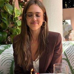 Süß: Jessica Alba feiert Liebe mit Danny Ramirez in Miami