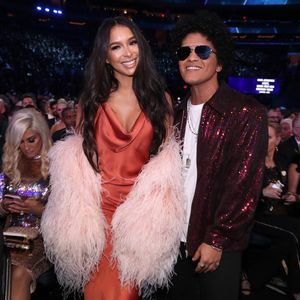 Bruno Mars' Freundin: Wer ist eigentlich Jessica Caban?