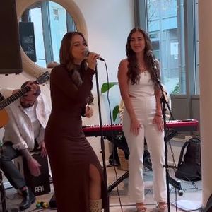 Mit Sarah Engels: Jessica Haller singt Weihnachtssong live