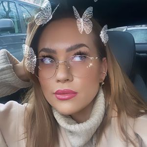 "So ungewohnt!": Bachelorette-Jessi Paszka trägt eine Brille