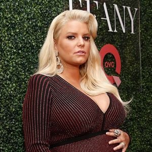 Süß! Jessica Simpsons Tochter ist Blumenmädchen für Charlène