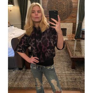 Jessica Simpson wird 40 und passt noch in 14 Jahre alte Hose