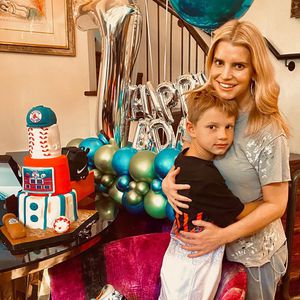 Rührende Zeilen: Jessica Simpsons Sohn wird sieben Jahre alt