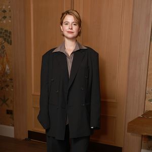 Jessie Buckley brach sich Zeh bei intensiven Dreharbeiten