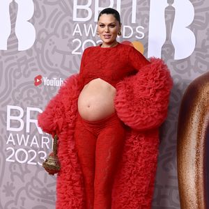 Jessie J weint wegen Kinderwagen für ihr ungeborenes Baby