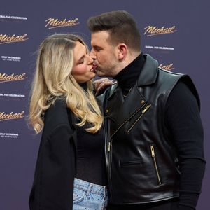 "Vier Monate alt": Jay Khan schockt mit Spruch über Verlobte