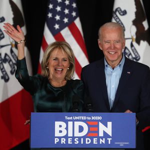 Joe Bidens Ehefrau Jill lehnte seine Heiratsanträge erst ab