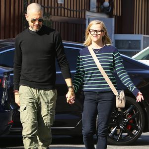 Reese Witherspoon und ihr Ehemann Hand in Hand abgelichtet