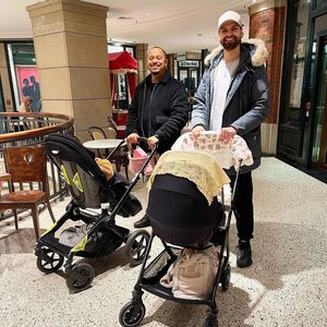 Mit Kinderwagen: Jimi Blue mit Snow Elanie unterwegs