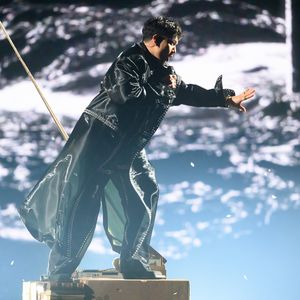 Das Land gewinnt den Eurovision Song Contest mit 436 Punkten