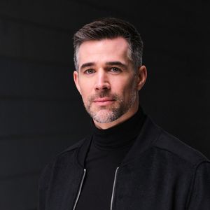 "Unter uns"-Einstieg: Jo Weil liebt seine neue Rolle Dominic