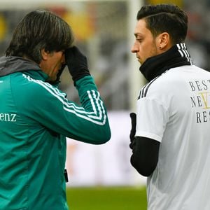 "Tür selbst zugemacht": Hat Jogi Löw mit Özil abgeschlossen?
