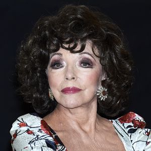 Oscar-Selfie reloaded? Joan Collins macht Fame-Pic