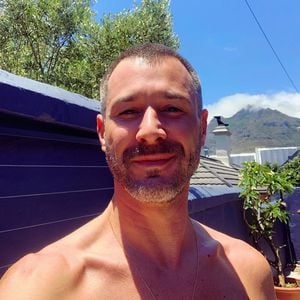 Neujahrsüberraschung: Jochen Schropps Haare sind ab!
