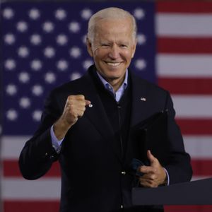 Krass! Diese Promi-Ladys performen bei Bidens Amtsantritt